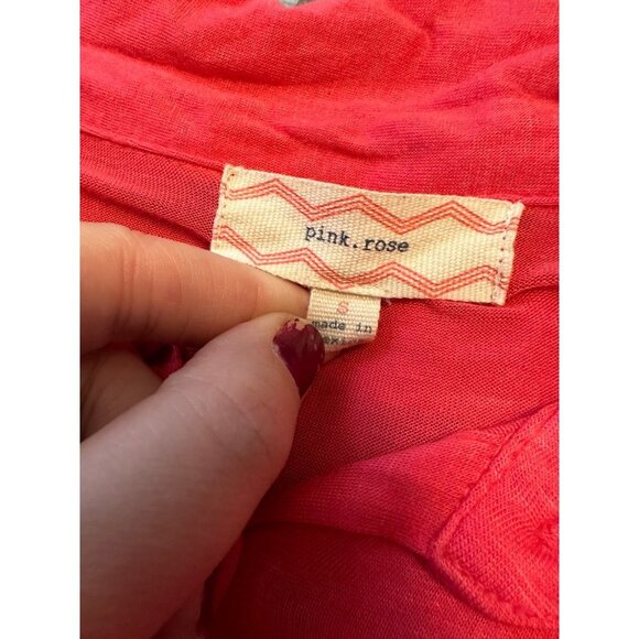 6 FOR $15 Pink rose small button down shirt - Picture 3 of 3